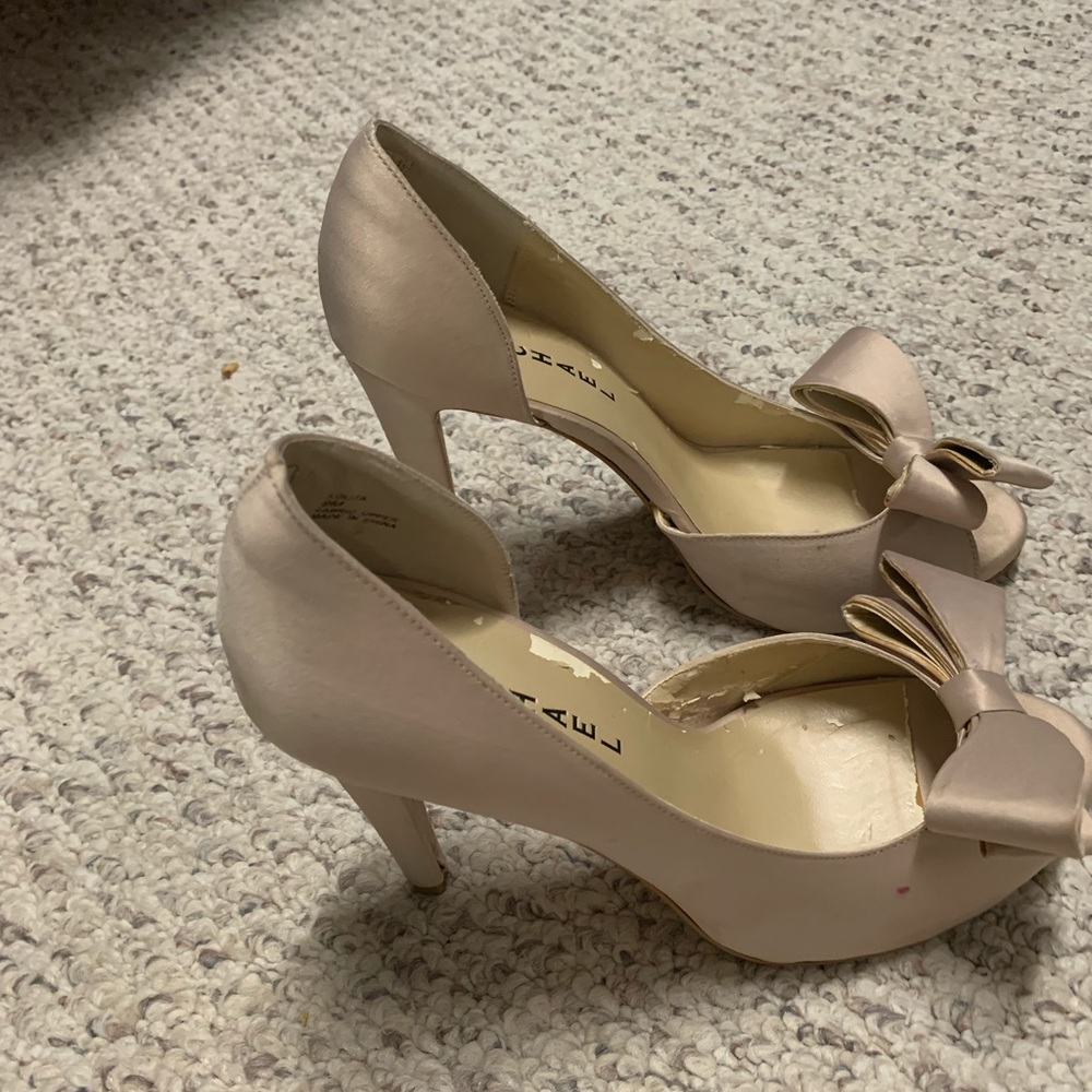 Michael satin bow heel